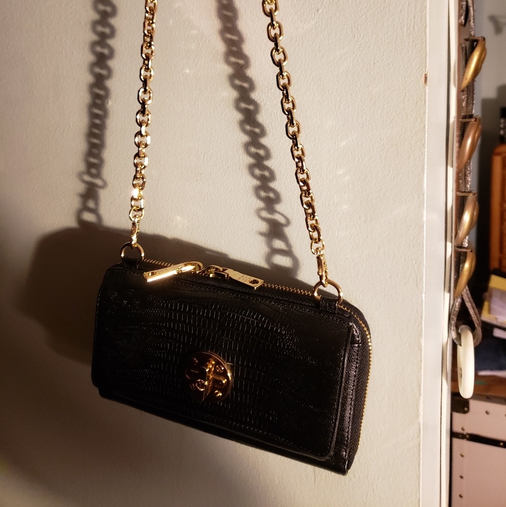 DNKY Purse - Picture 2 of 4